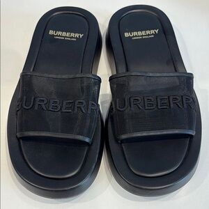 ⭐️Burberry Black Leather Slide Sandals—BEAUTIFUL!  Comfortable—Summer—Beach—37